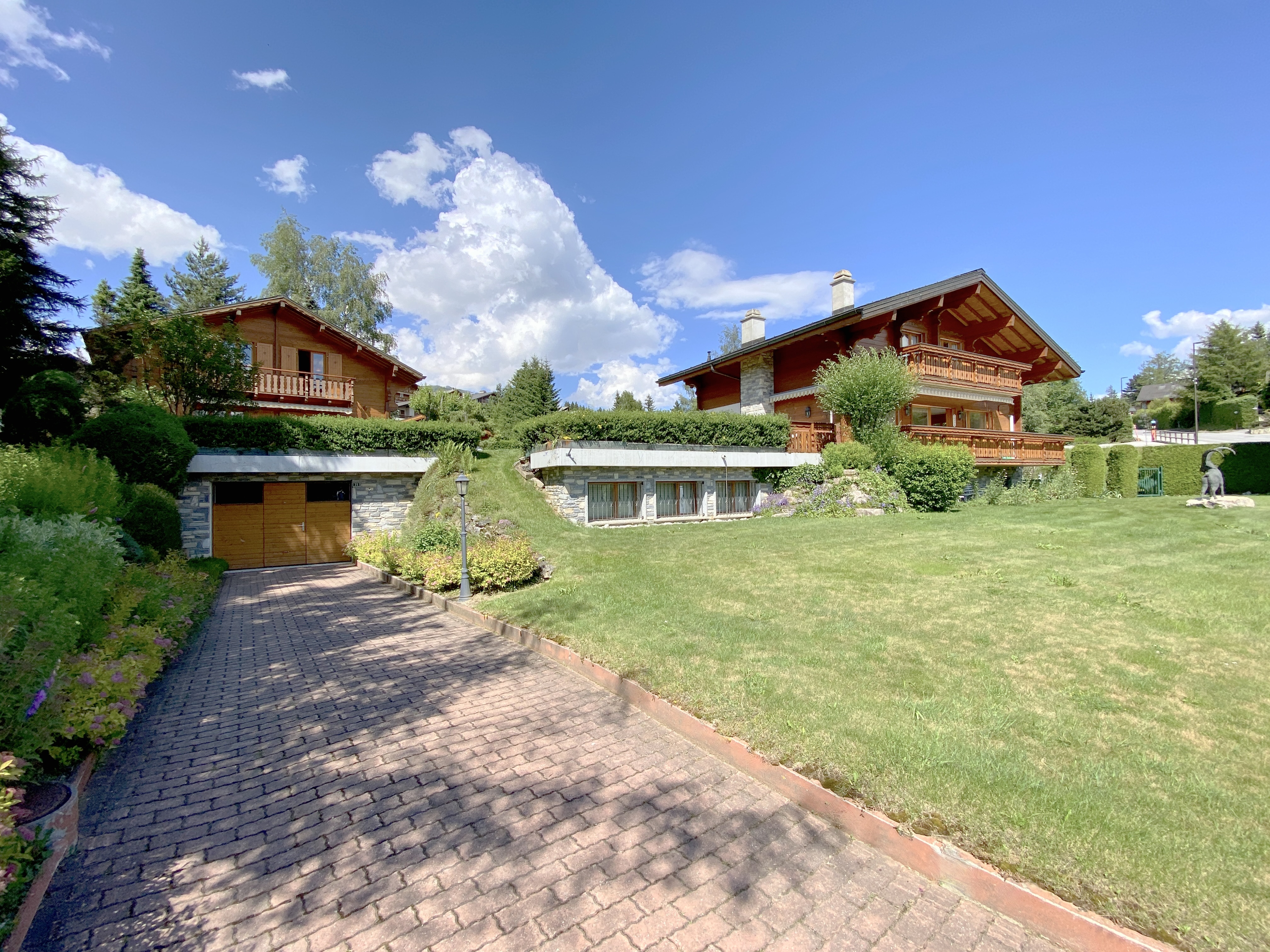 flat sale flat buy for sale to buy crans-montana renovation yield sunimmo